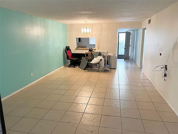 4th image of 3036 Eastland Blvd Unit E201