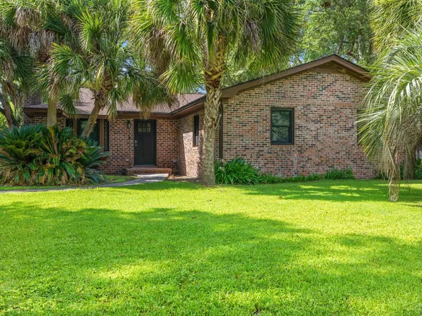 3002 Sawyer St., Conway, SC 29527