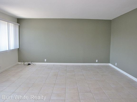 5th image of 119 34th St #B