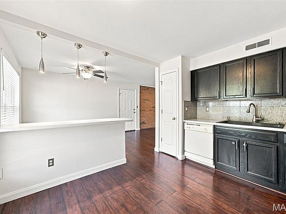 4th image of 1920 Hunting Lake Ct APT 302