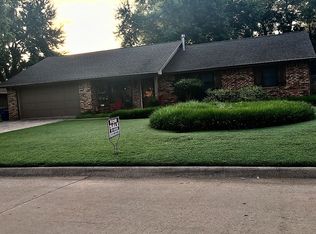 2201 N Glenwood Dr, Stillwater, OK 74075