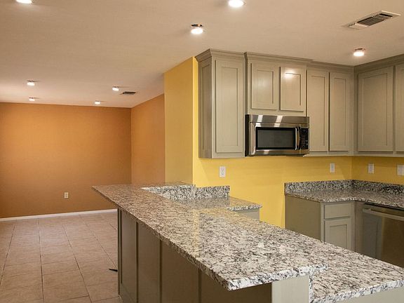 5th image of 4938 Blue Water Cir