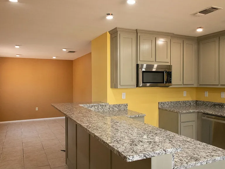 4938 Blue Water Cir — Photo 5