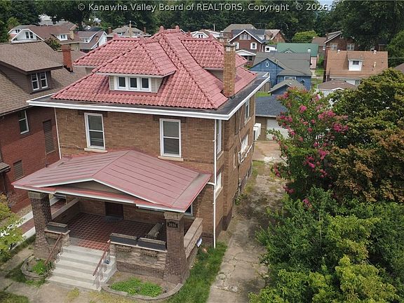 2nd image of 3036 3rd Ave
