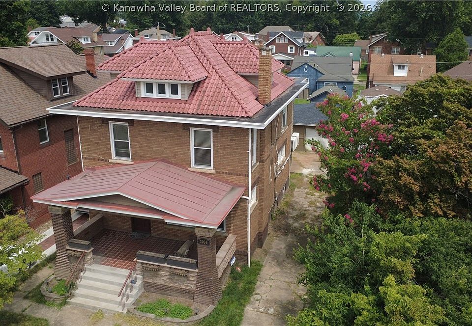 1st image of 3036 3rd Ave