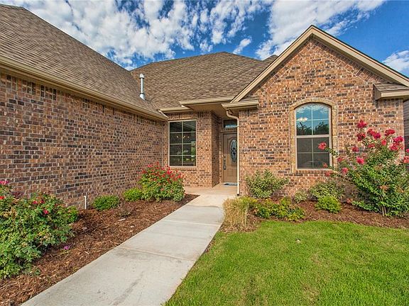 3rd image of 11705 Savannah Pl