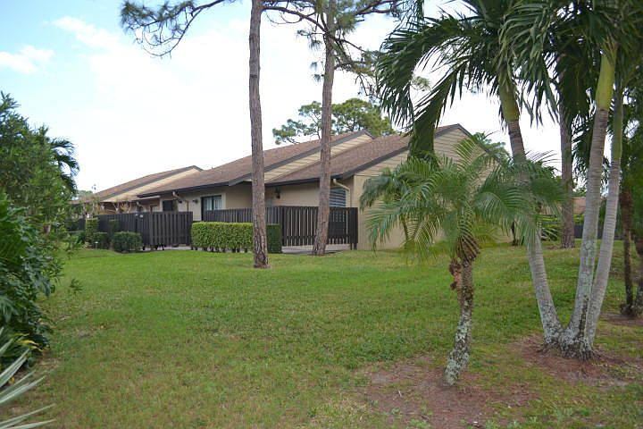1st image of 540 Shady Pine Way APT D