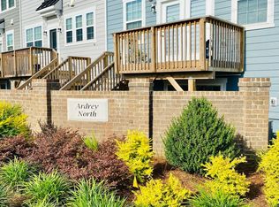 15104 Holly Run Ln, Charlotte, NC 28277