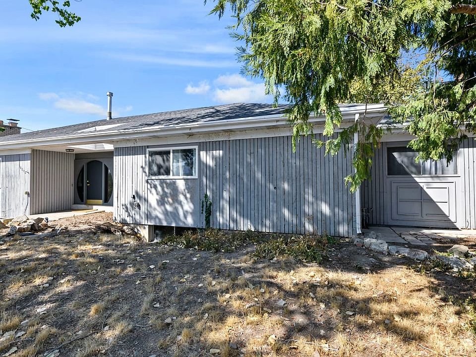 1st image of 3575 E Golden Hills Ave