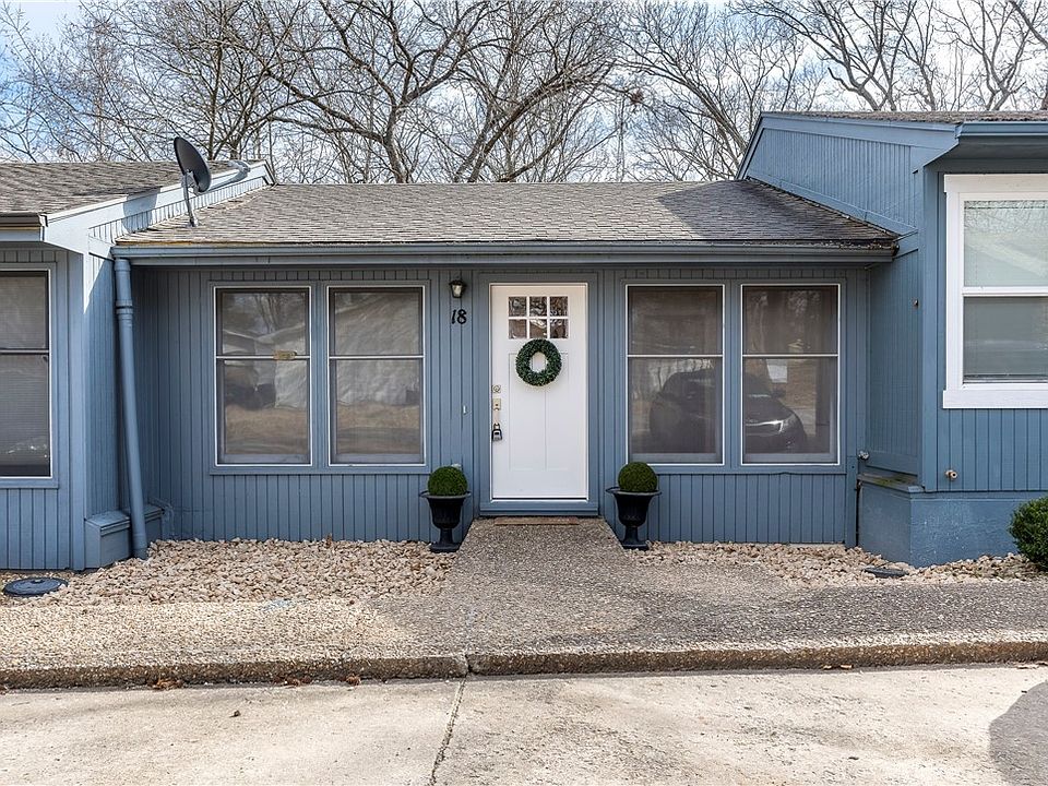 1st image of 18 Dogwood Dr