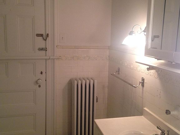 3rd image of 131 Bryant St APT 7
