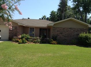 1419 N Greenfield Cir, Lake Charles, LA 70605