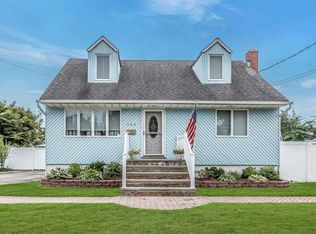 709 Hughes St, Bellmore, NY 11710