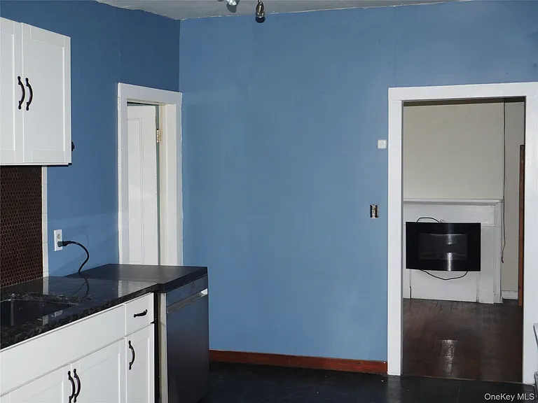 19 Main St #4 — Photo 6