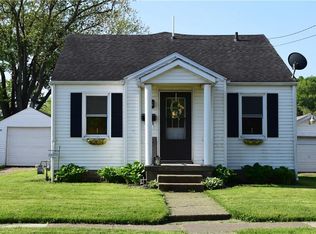 1104 Seborn Ave, Zanesville, OH 43701