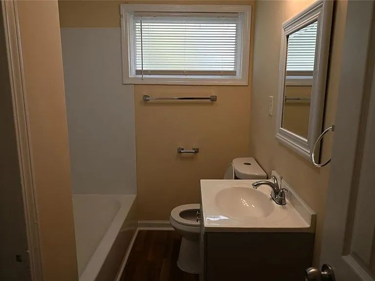 6363 Melrose St — Photo 11