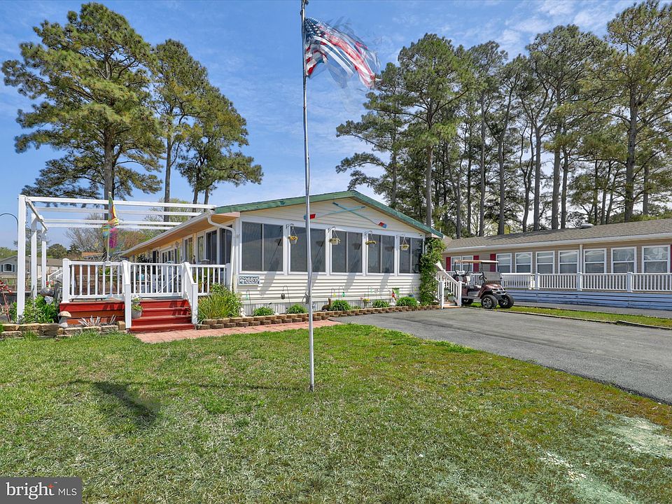 1st image of 26815 Blue Heron Way