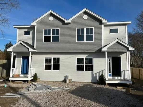 25-27 Columbia St, Wakefield, RI 02879