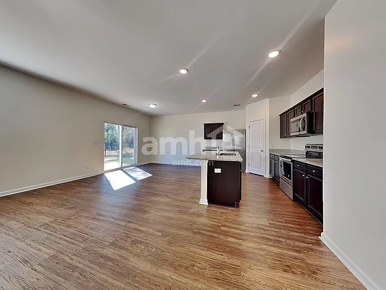 220 Orion Way — Photo 3