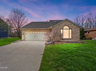 151 Ridge Crest Cir, Lima, OH 45801