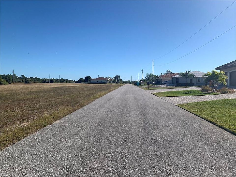 2nd image of 4405 NW 40th St