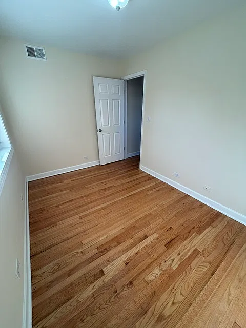 2636 W Foster Ave — Photo 3