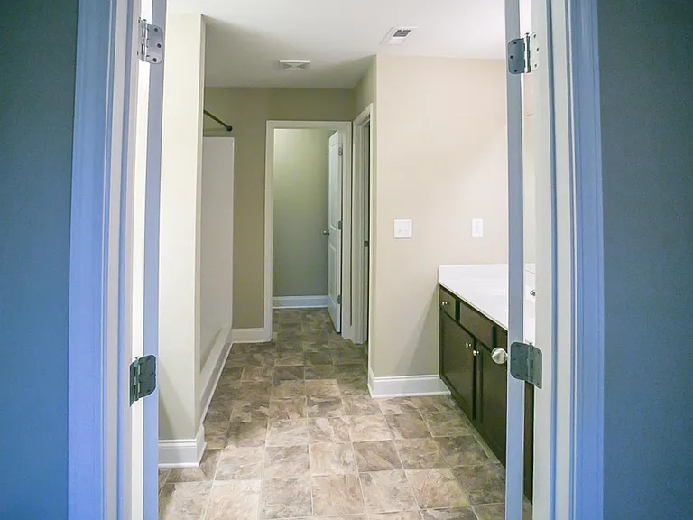 4719 Sweetwater Dr — Photo 6