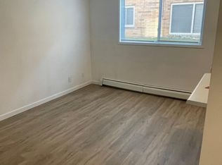202 NW College Ave #2, Ankeny, IA 50023
