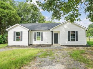 410 S Fayetteville St, Liberty, NC 27298