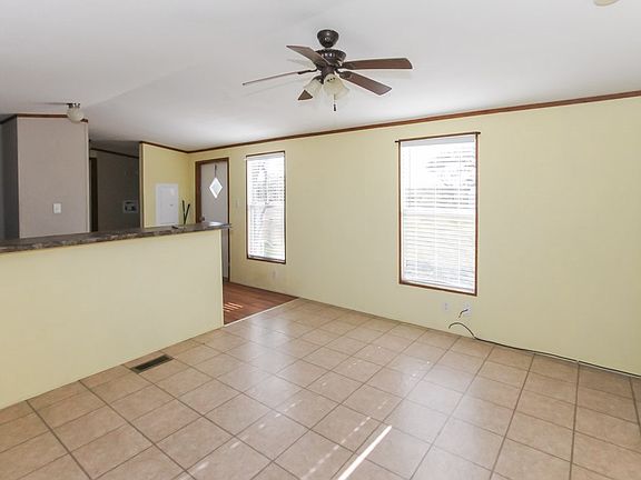 3rd image of 296 Lonesome Oak Dr