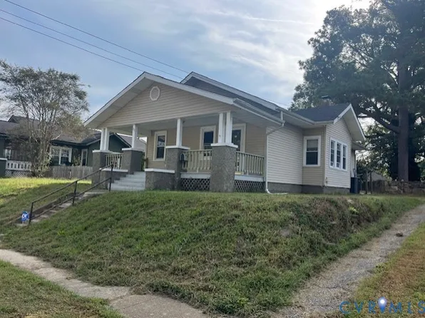 231 Cameron Ave, Colonial Heights, VA 23834