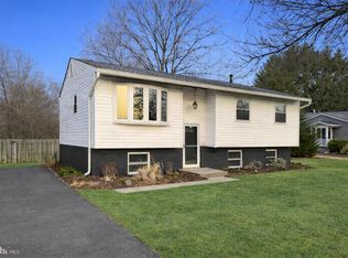 3010 Marlin Dr, Riva, MD 21140