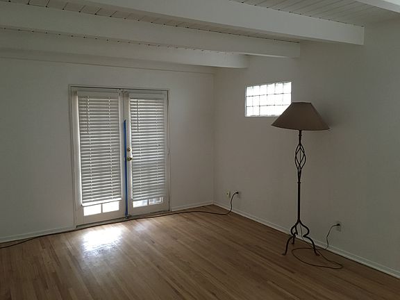 4th image of 410 Stanford Dr SE APT C