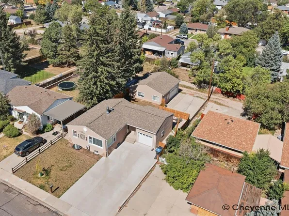 2532 E 15th St, Cheyenne, WY 82001