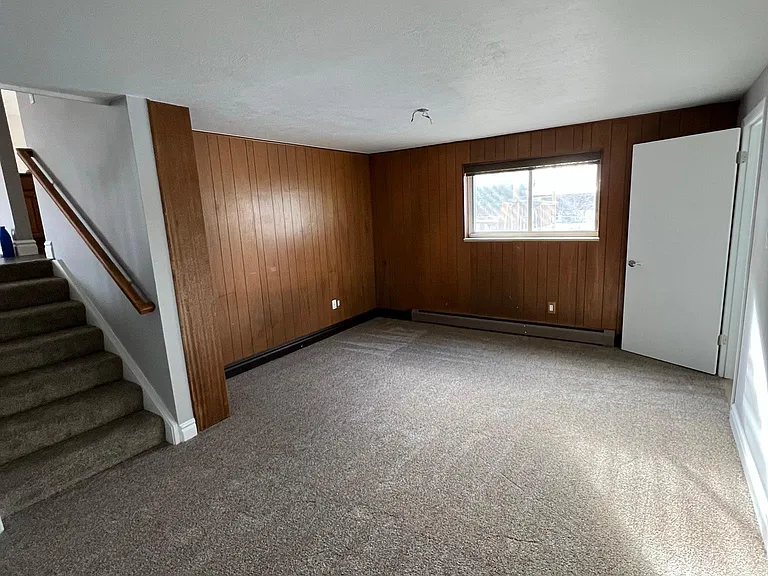 1058 E Davies Ave — Photo 1