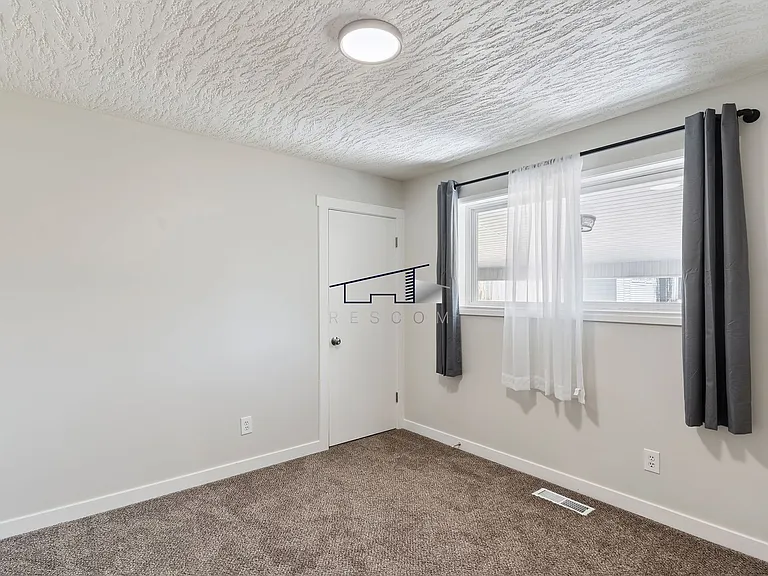 3134 N 450 E — Photo 17