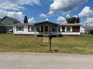 150 Homer Young St, Lewisport, KY 42351