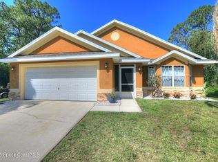 520 Higgs Ave NW, Palm Bay, FL 32907