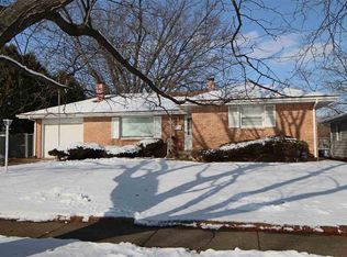 2627 Carmac Rd, Rockford, IL 61101