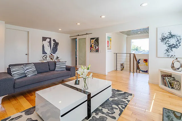 3055 Landa St — Photo 10