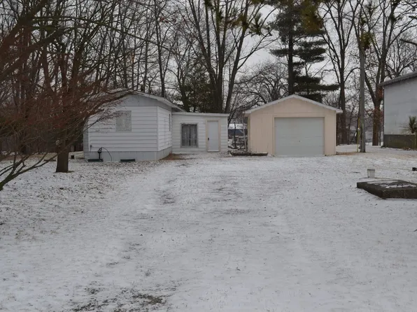 8823 N Kiger Dr, Monticello, IN 47960