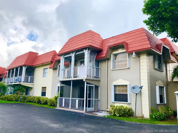 555 SE 8th St APT 156, Deerfield Beach, FL 33441