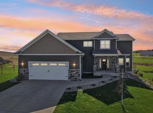 212 Ridgestone Dr, Lodi, WI 53555