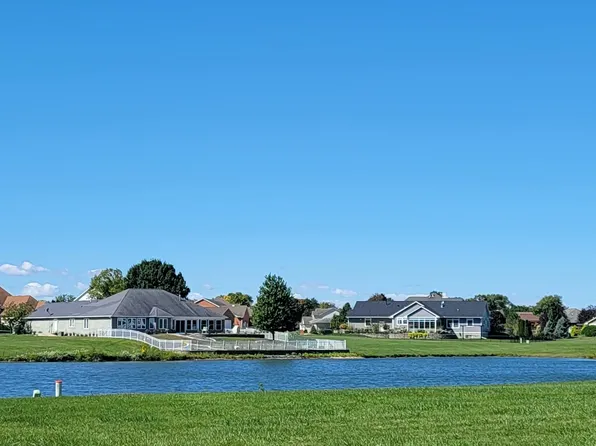 3038 Rutherford Dr, Urbana, IL 61802