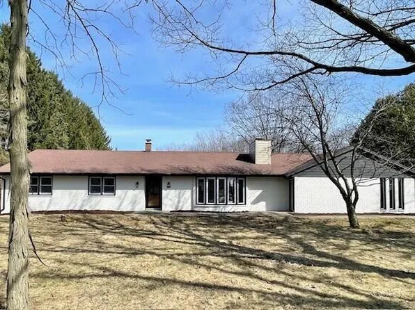 3380 County Road CC, Slinger, WI 53086