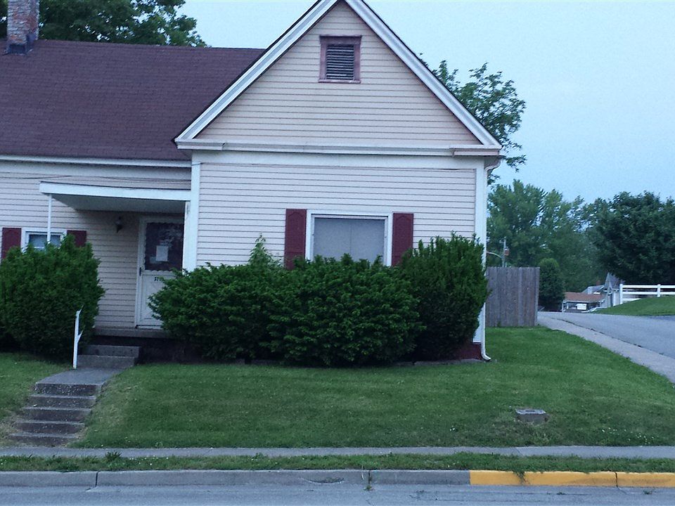 1st image of 322 2nd St