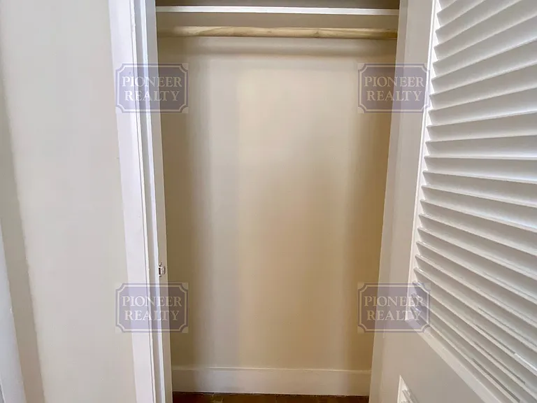 3110 Kensington Ave — Photo 28
