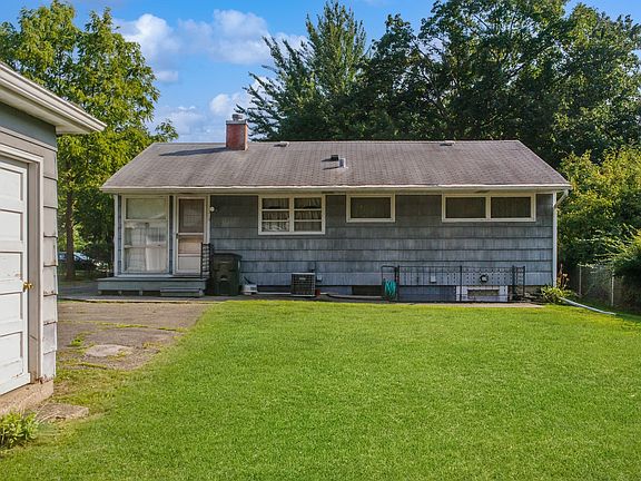 3rd image of 412 McKinley Ave