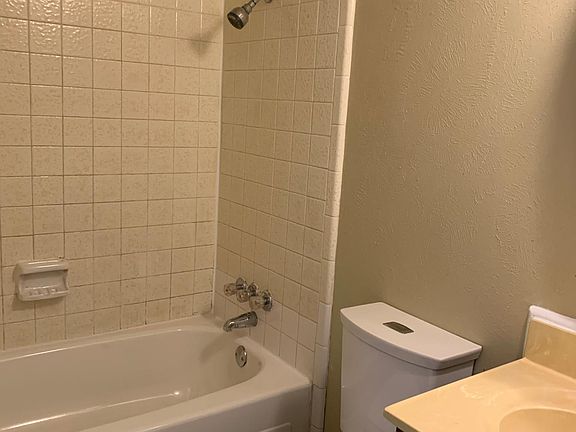 2nd image of 3010 Gayle Dr
