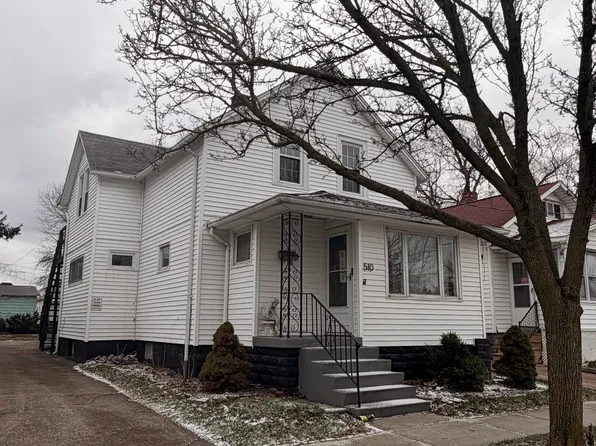 510 1/2 Dewey St, Sandusky, OH 44870
